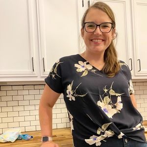 Meet your Posher, Nicole